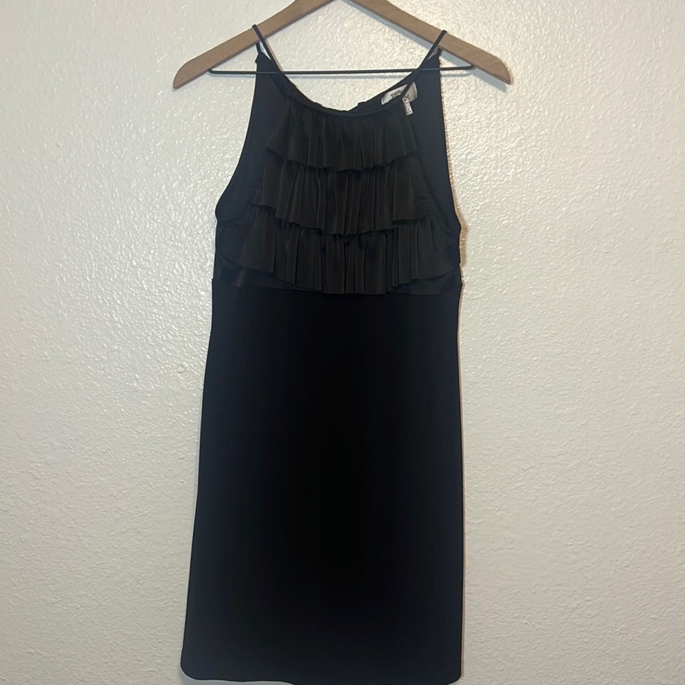 Early 200s sweet storm short black dress